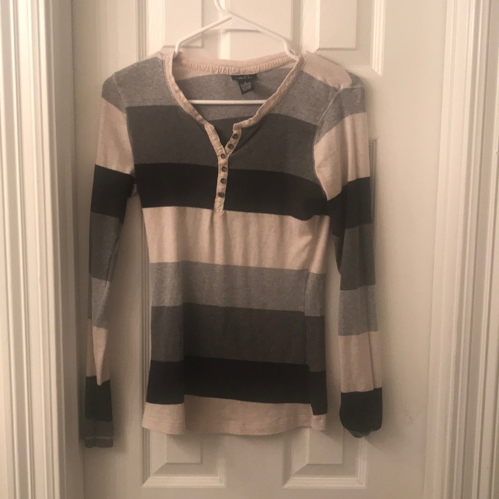 Long sleeve top